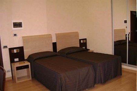 Eh Suites Rome Airport Euro House Hotels Ф'юмічіно Екстер'єр фото